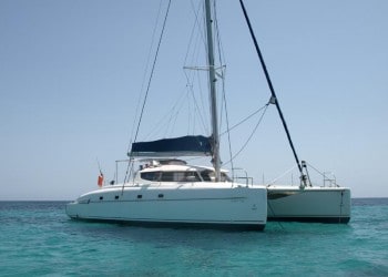 Alquiler de catamarán Cata Bahia 46 en Ibiza Alquiler de catamarán Cata Bahia 46 en Ibiza