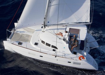 Alquiler de catamarán Lagoon 380 en Ibiza Alquiler de catamarán Lagoon 380 en Ibiza