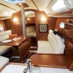 sun-odyssey-32i-main-saloon-564px