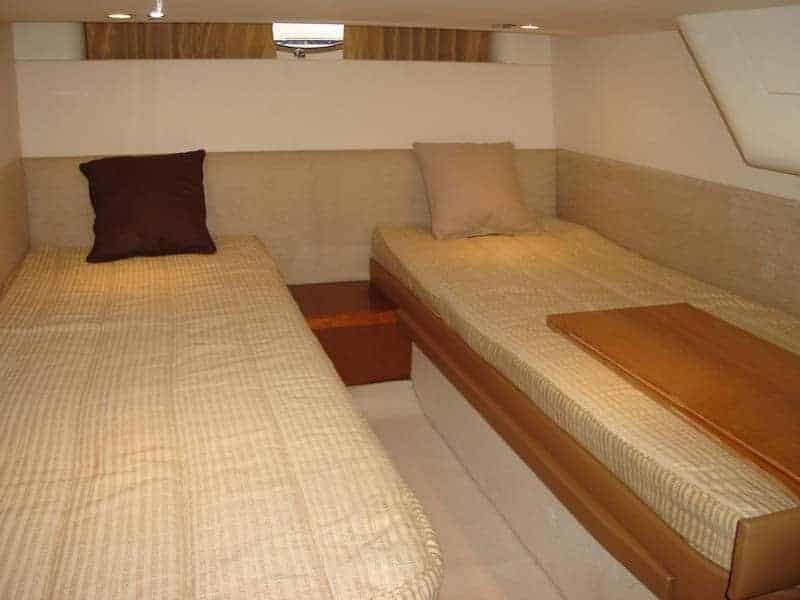 Alquiler de lancha en ibiza Princess v42 - IbizaBoats